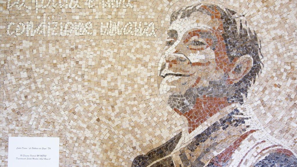 The Pope will receive a mosaic made by users of a mental health center